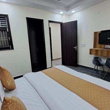 Hotel O City Deluxe 德里 外观 照片