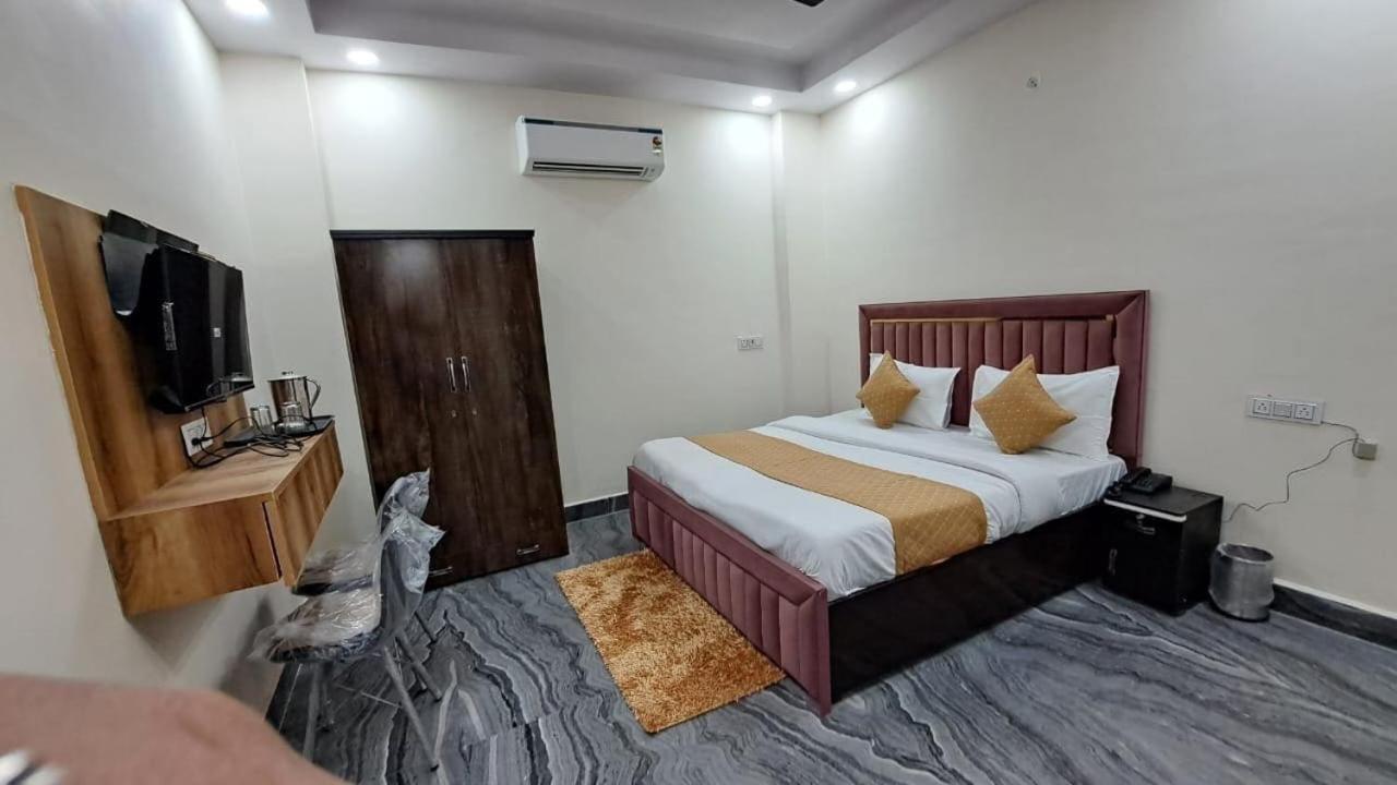 Hotel O City Deluxe 德里 外观 照片