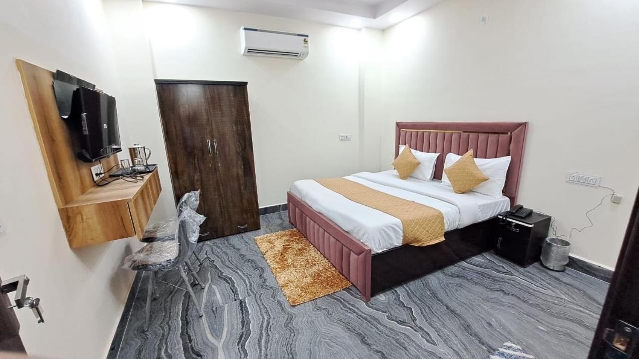 Hotel O City Deluxe 德里 外观 照片
